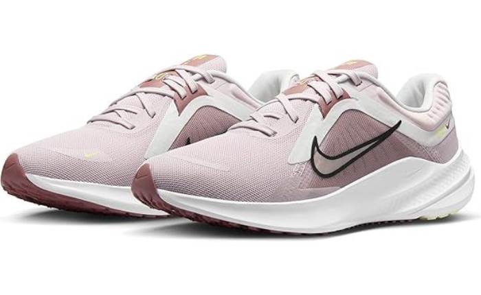 Nike womens Quest 5 Running Shoes