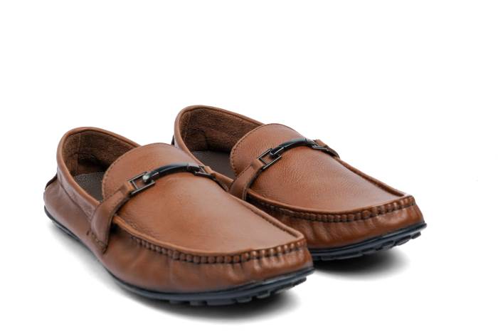 MEN CASUAL LOAFERS 